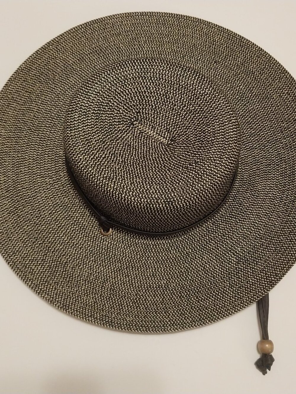 SLOGGERS SUN HAT BROWN AND BEIGE WITH CHIN STRAP